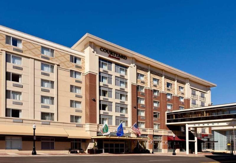 Courtyard Fort Wayne Downtown At Grand Wayne Convention Center Exterior foto